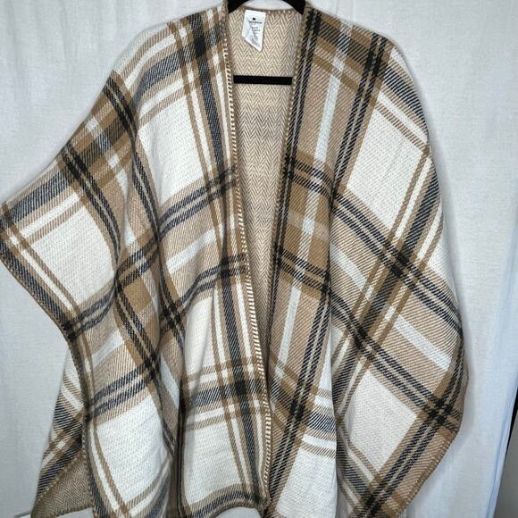 Woolrich Reversible Sweater Poncho Wrap Brown Tan Plaid One Size Fits up to XXL - Picture 2 of 6